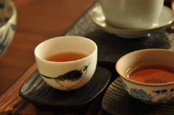 茶，是“喝茶”還是“吃茶”?